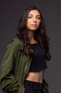 Lara Balog Lara Balog