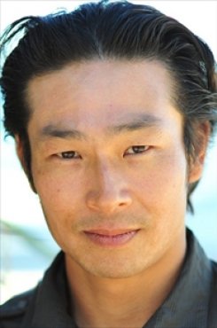 Yutaka Izumihara Yutaka Izumihara